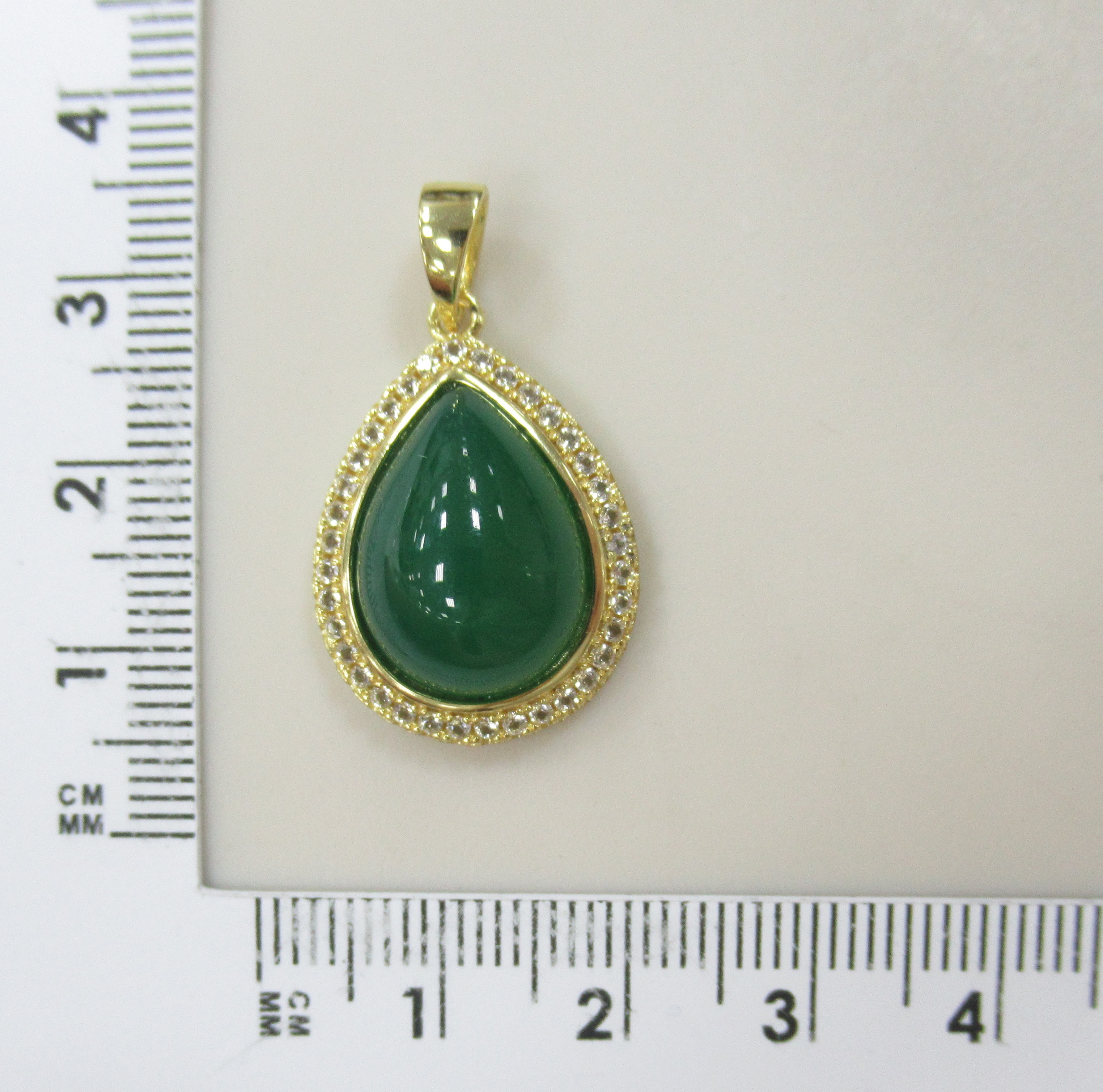 Серебряная подвеска с халцедоном